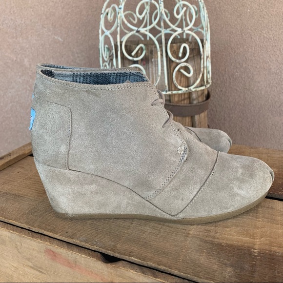TOMS Desert Wedge Boot
